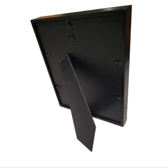 CAT-THEME frame, holds 3 photos, with decorative cats playing at bottom, New - Picture 2 of 2